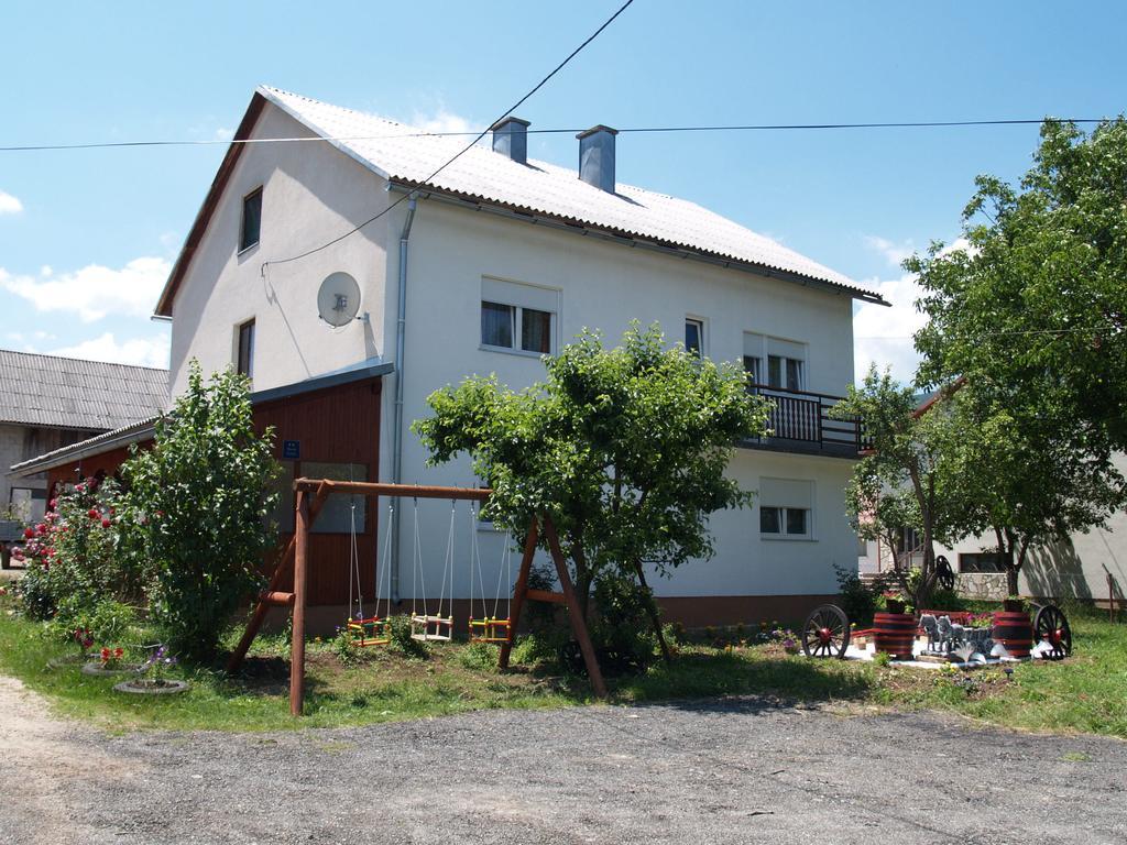 Rooms Zigic Korenica Εξωτερικό φωτογραφία