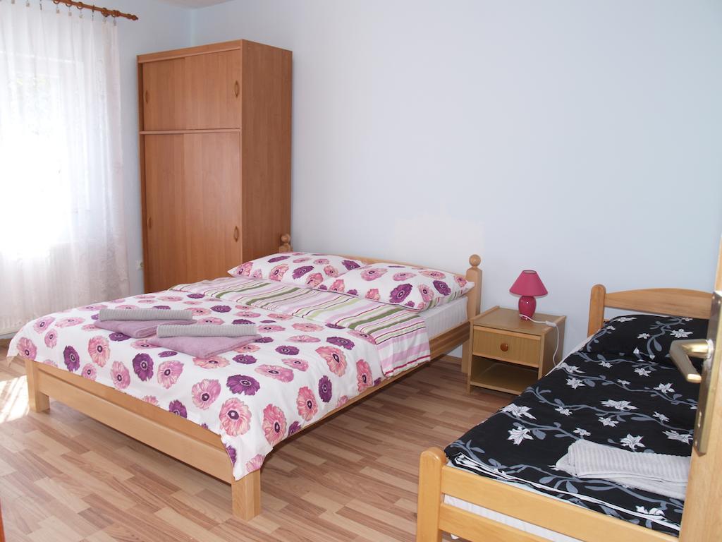Rooms Zigic Korenica Εξωτερικό φωτογραφία